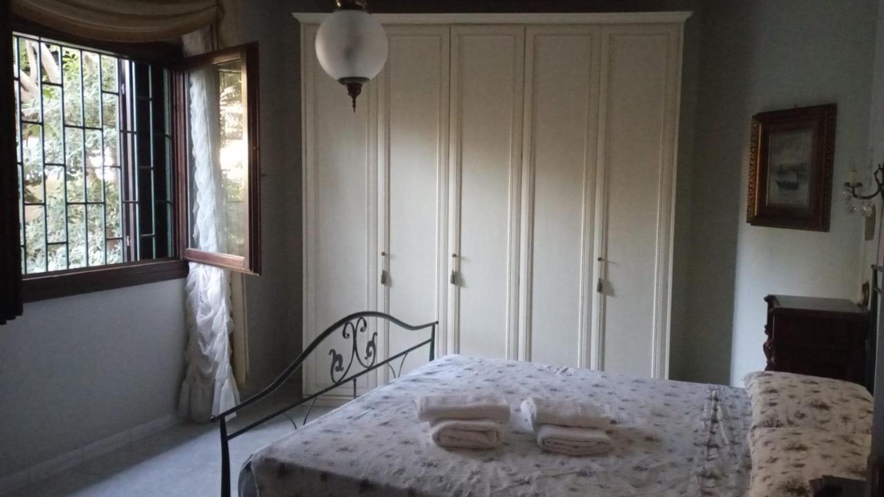 Domus Garden Bed & Breakfast Олбия Екстериор снимка