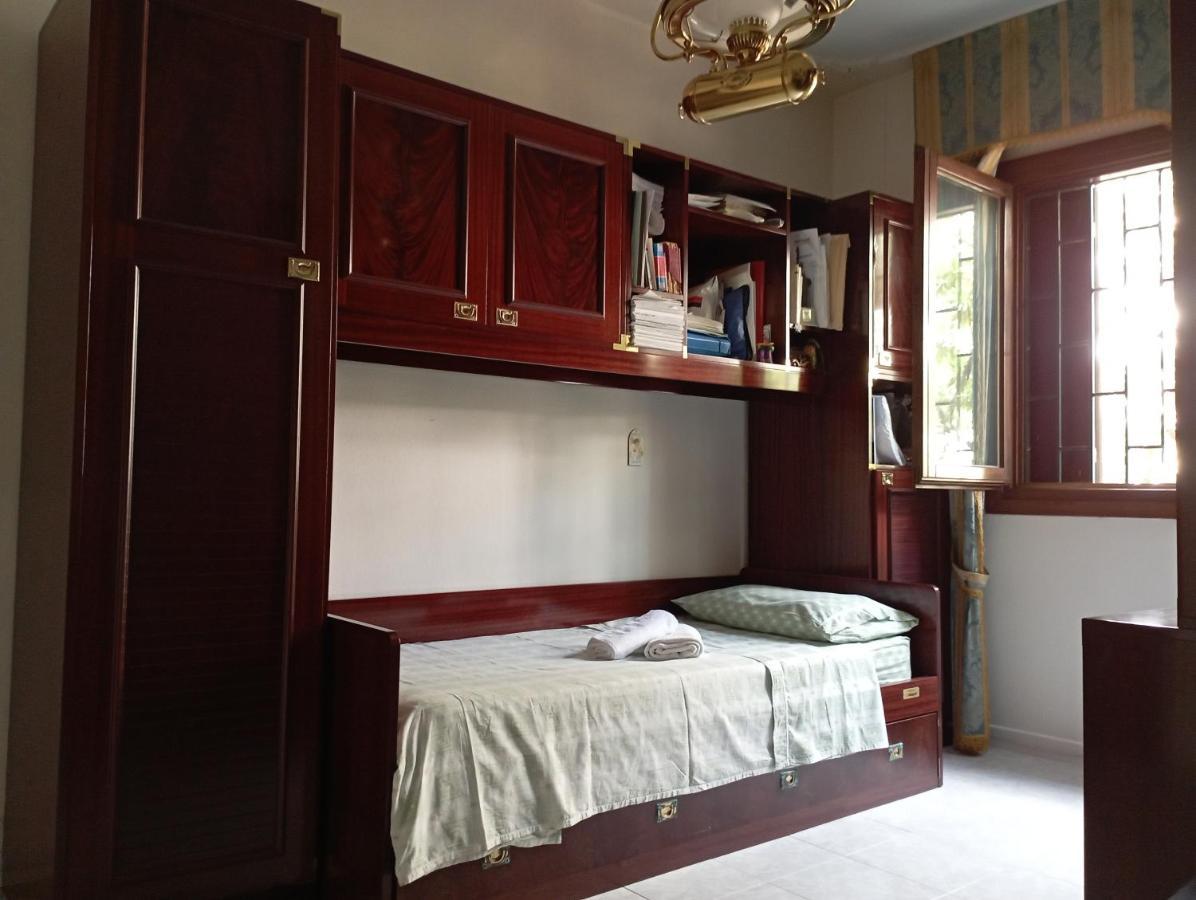Domus Garden Bed & Breakfast Олбия Екстериор снимка