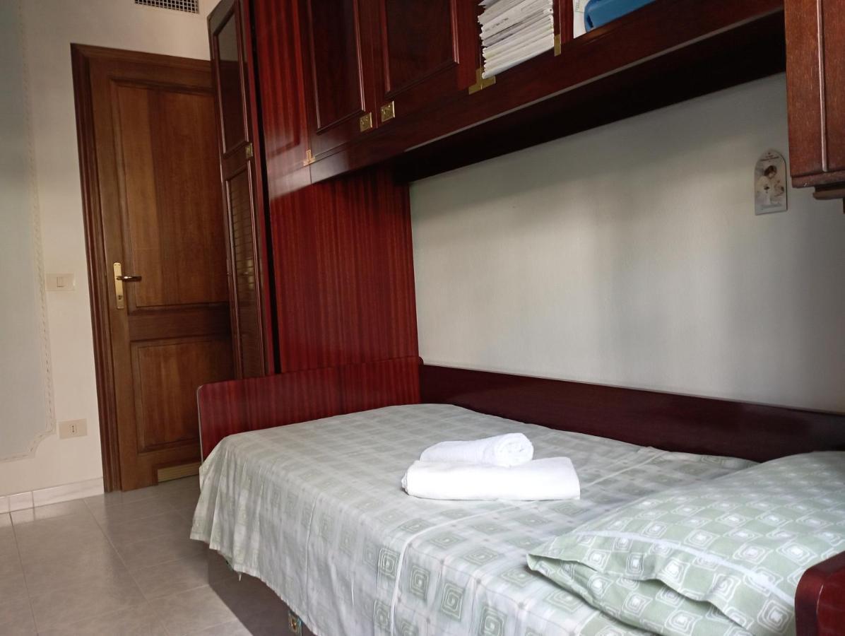 Domus Garden Bed & Breakfast Олбия Екстериор снимка